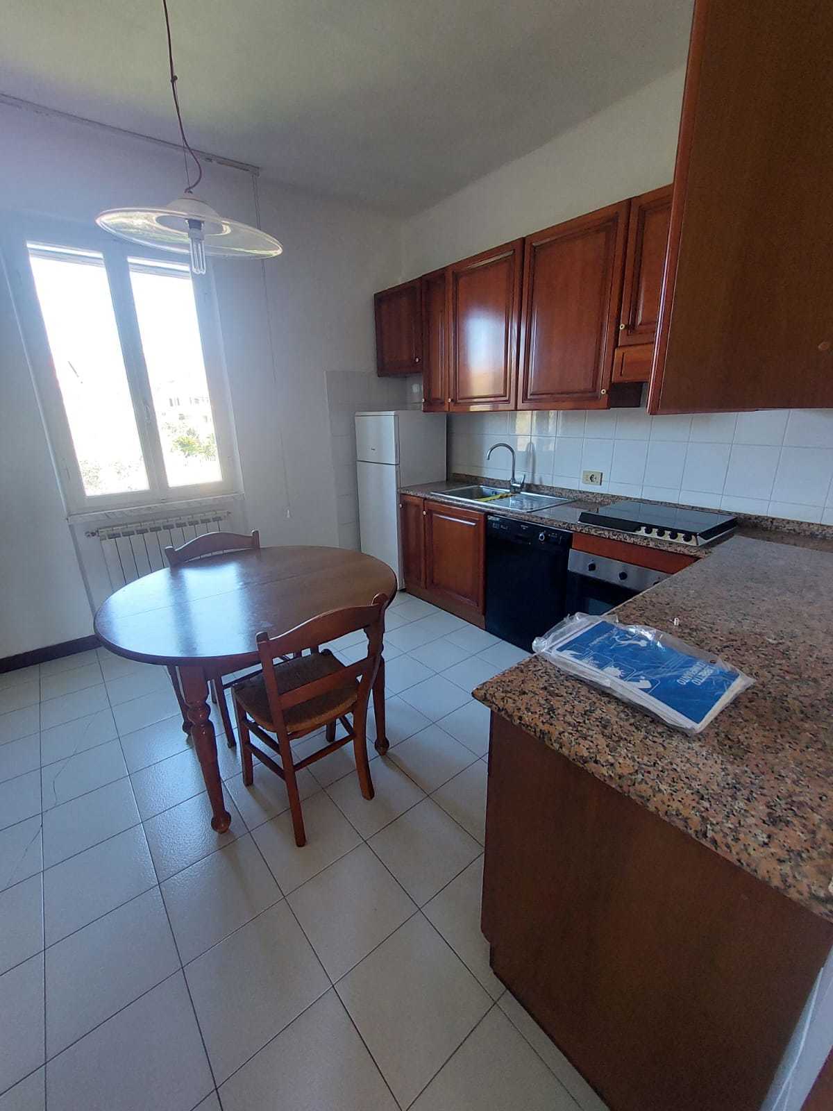 Immagine 3 di Casa semindipendente in vendita  in Via Caffaggiola 80 a Ortonovo