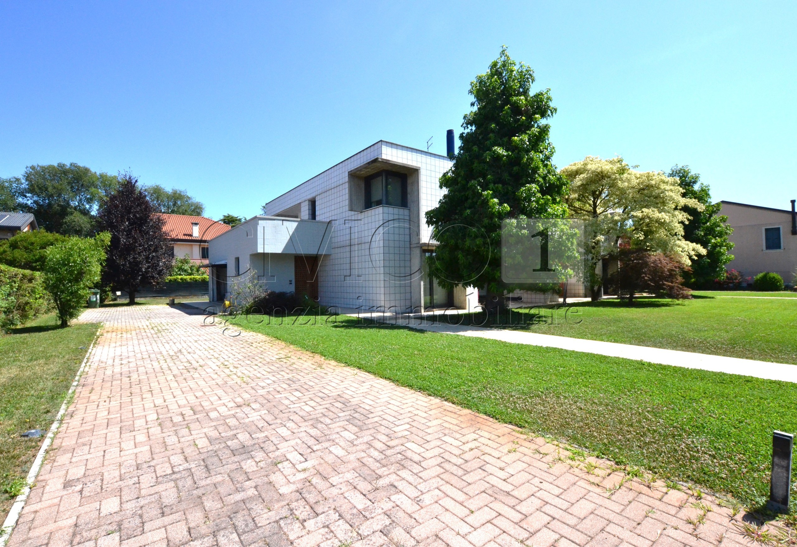 Immagine 1 di Casa bifamiliare in vendita  in via deledda 13 a Selvazzano Dentro