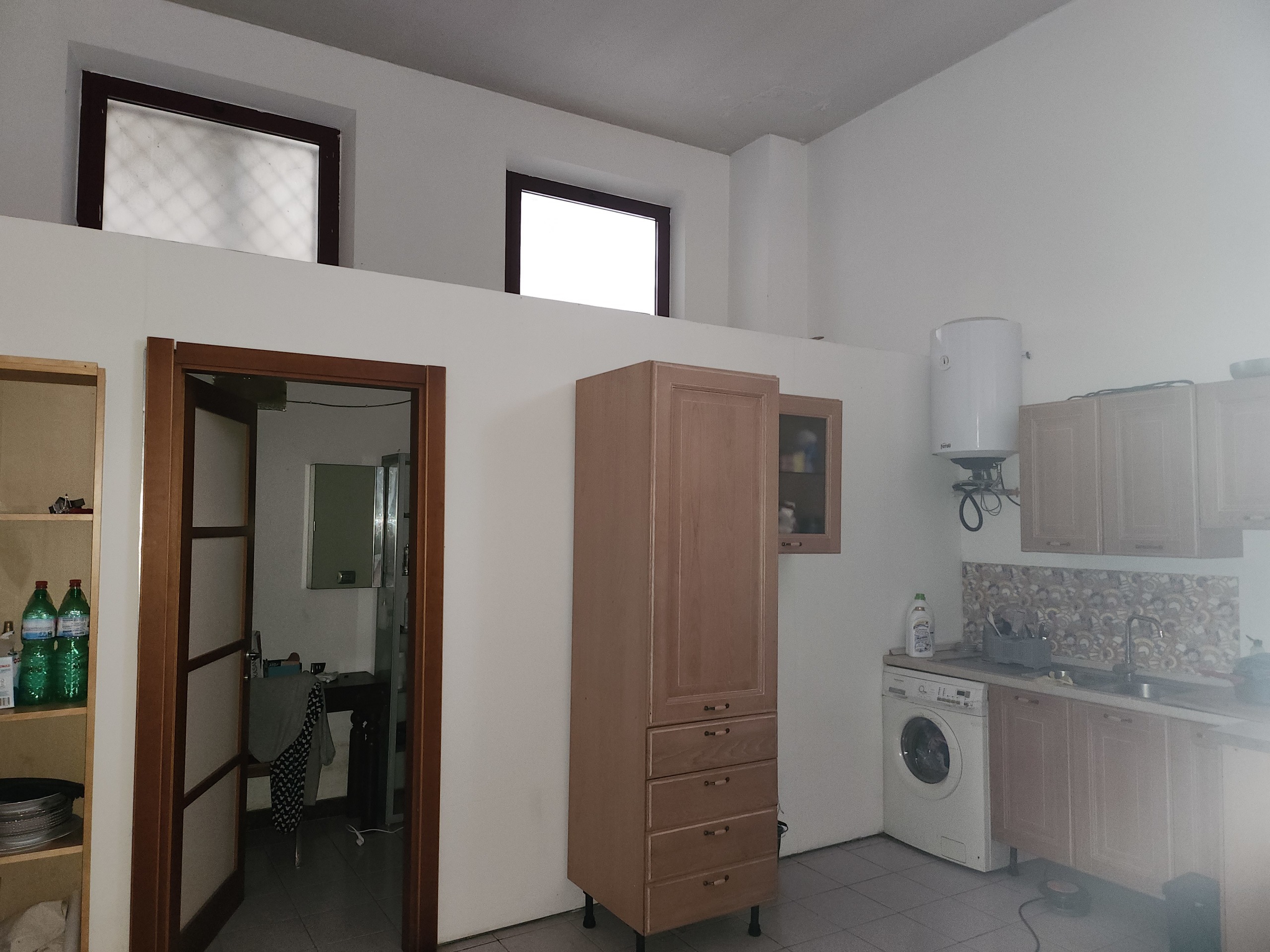 Immagine 10 di Locale commerciale in vendita  a San Benedetto Del Tronto