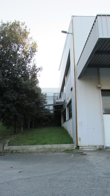 Immagine 24 di Capannone industriale in affitto  in Via Leonardo Da Vinci a San Benedetto Del Tronto