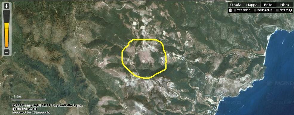 Immagine 16 di Terreno agricolo in vendita  a Mattinata