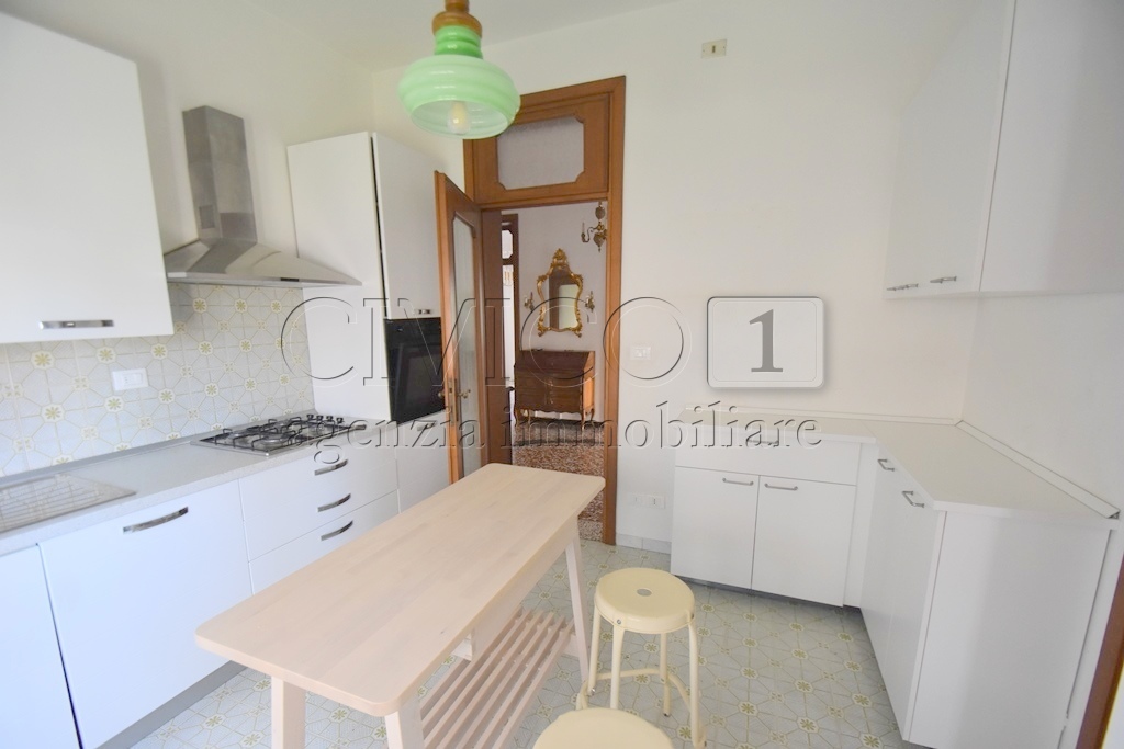 Immagine 11 di Casa bifamiliare in affitto  in ViaLE DELLA PACE 100 a Vicenza