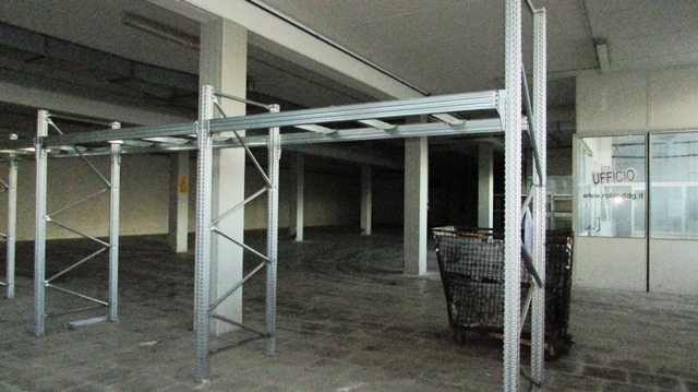 Immagine 44 di Capannone industriale in affitto  in Via Leonardo Da Vinci a San Benedetto Del Tronto