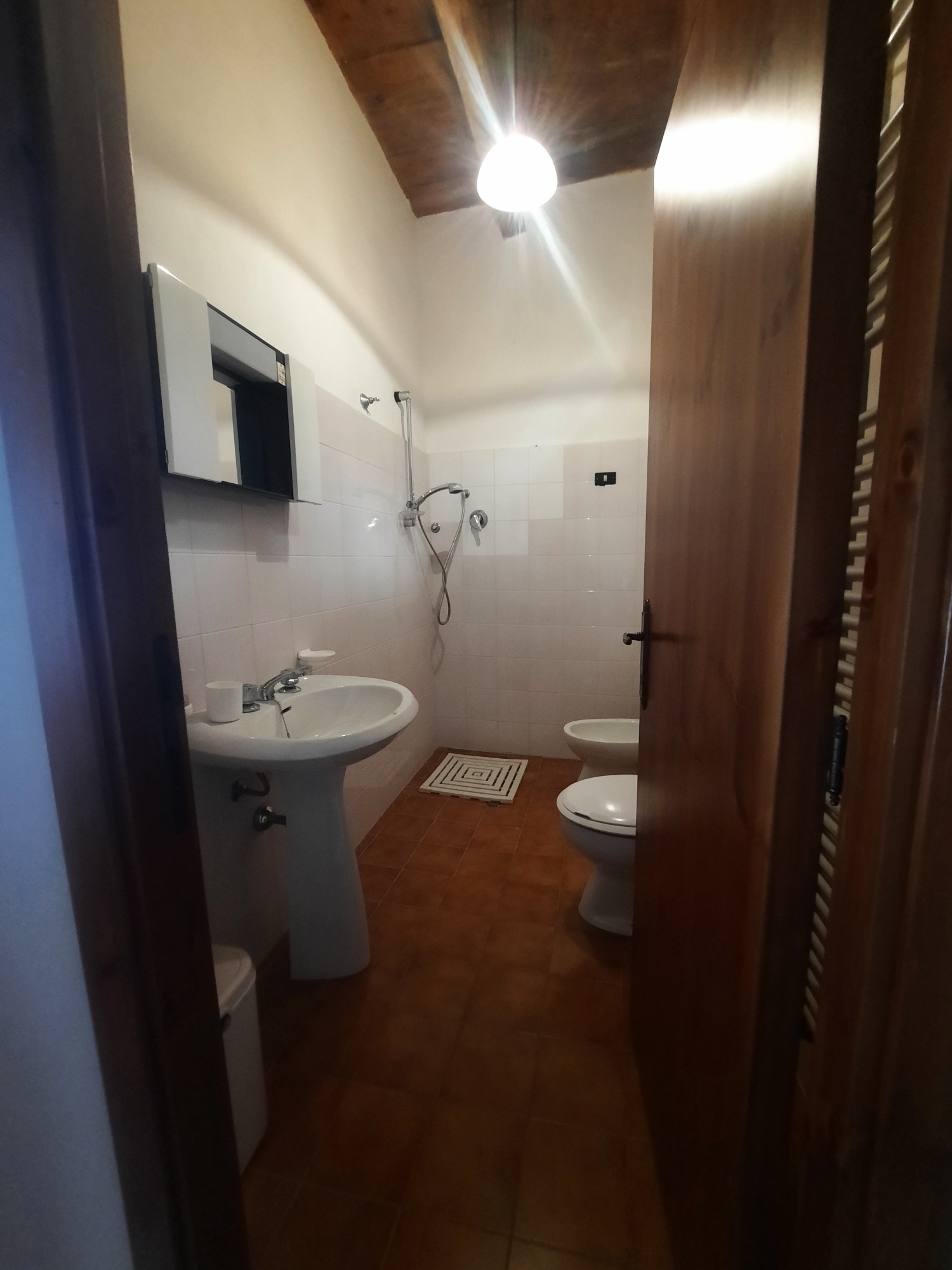 Immagine 26 di Casa indipendente in vendita  a Ripatransone