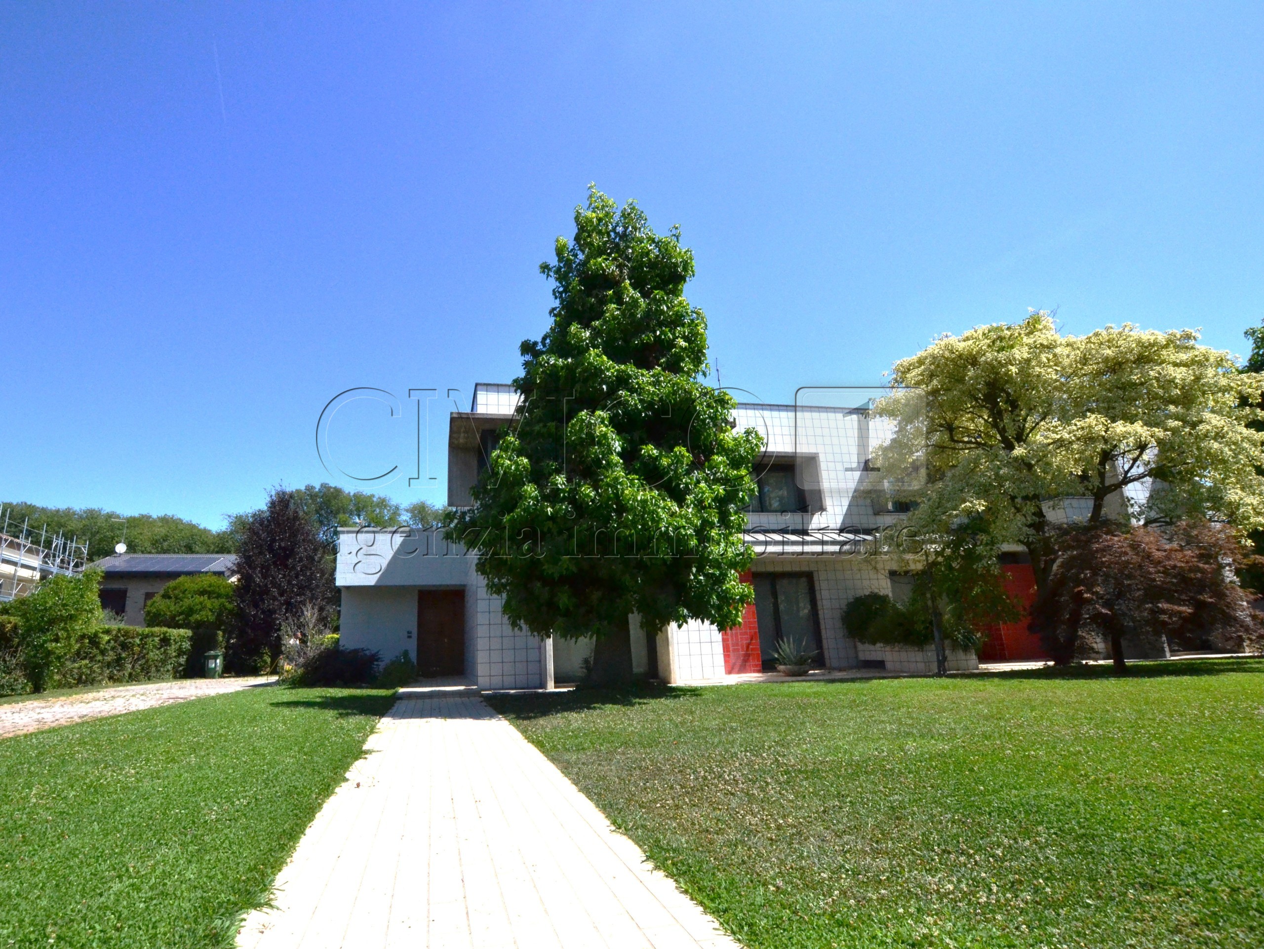 Immagine 3 di Casa bifamiliare in vendita  in via deledda 13 a Selvazzano Dentro