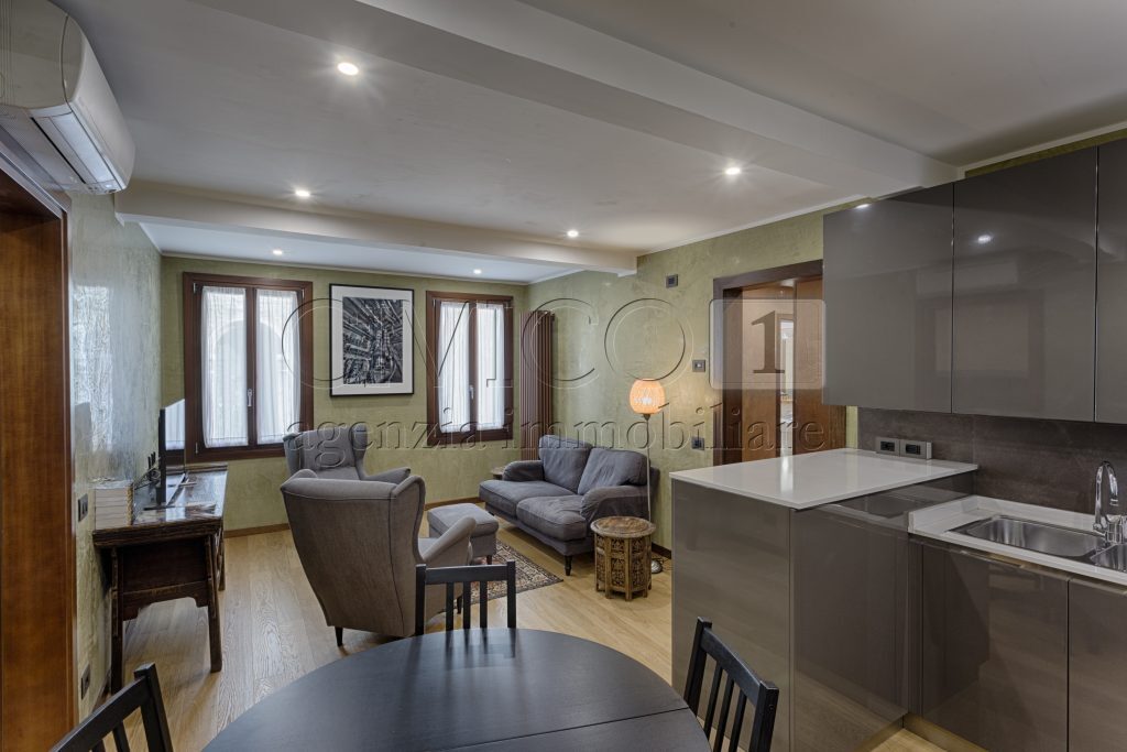 Immagine 4 di Appartamento in affitto  in San Marco a Venezia