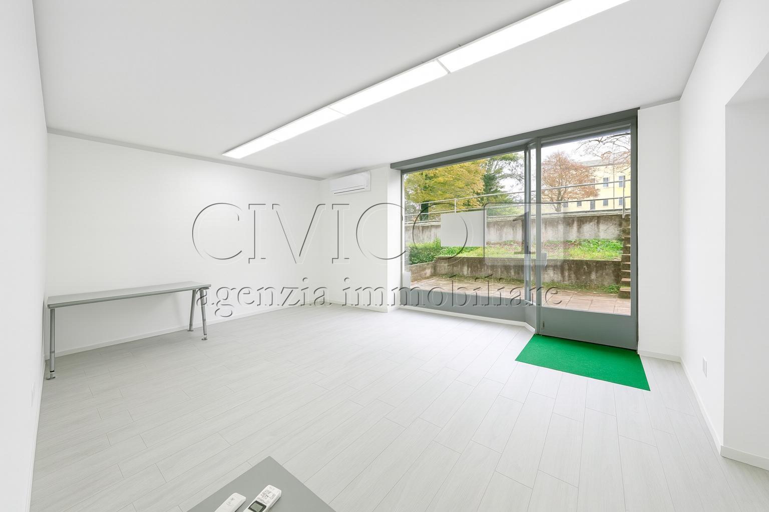 Immagine 6 di Locale commerciale in affitto  in Via Riviera Berica 61 a Barbarano Mossano