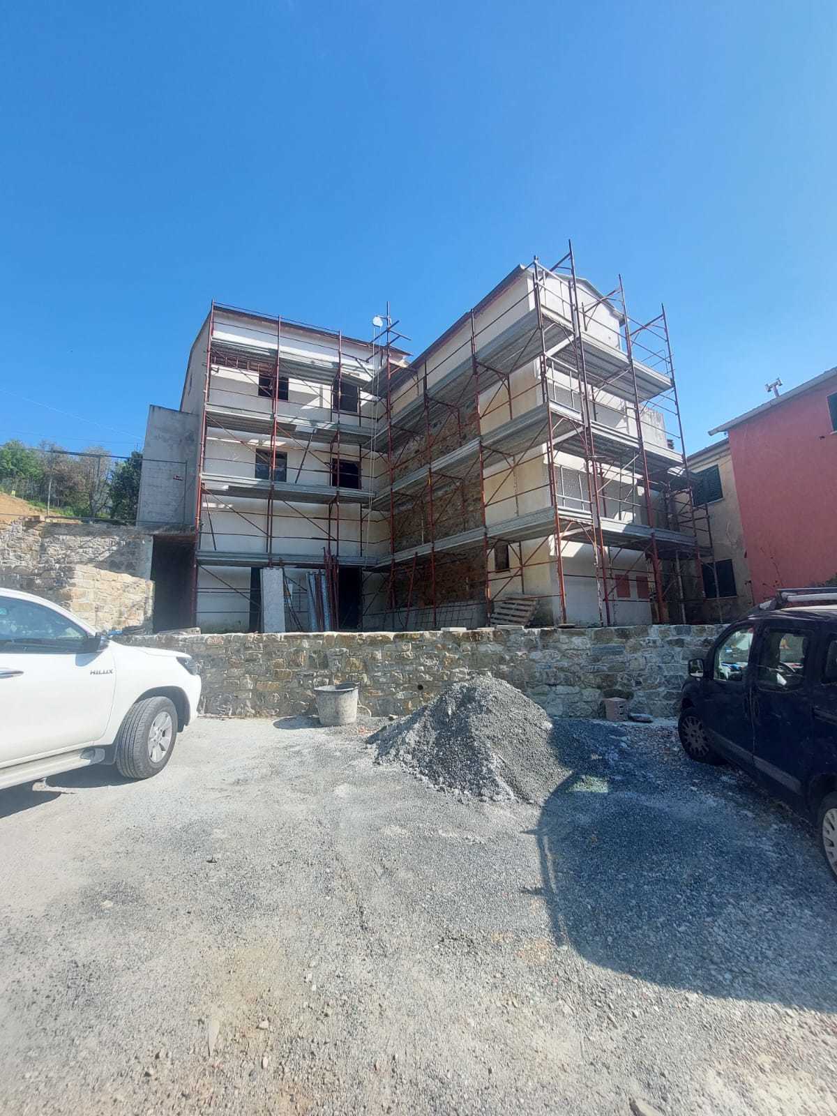 Immagine 7 di Casa semindipendente in vendita  in Via Belvedere 13 a Sarzana