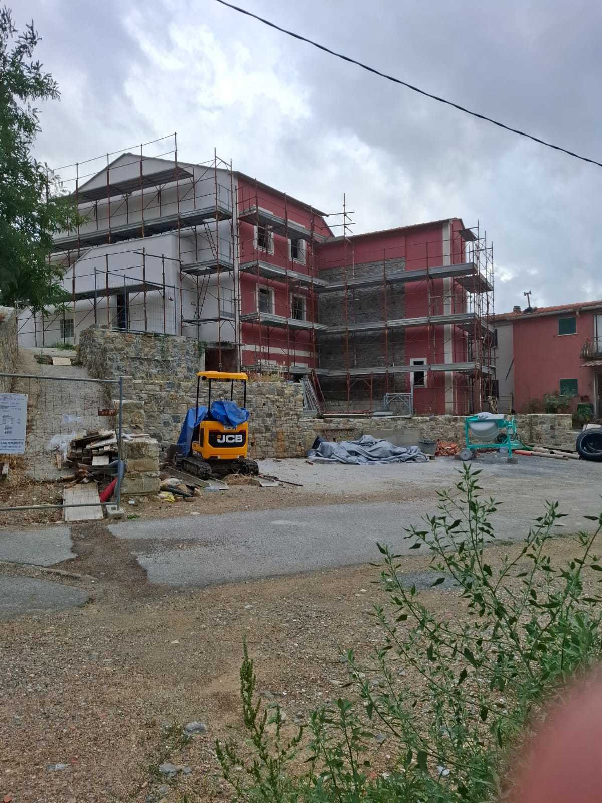 Immagine 30 di Casa semindipendente in vendita  in Via Belvedere 13 a Sarzana