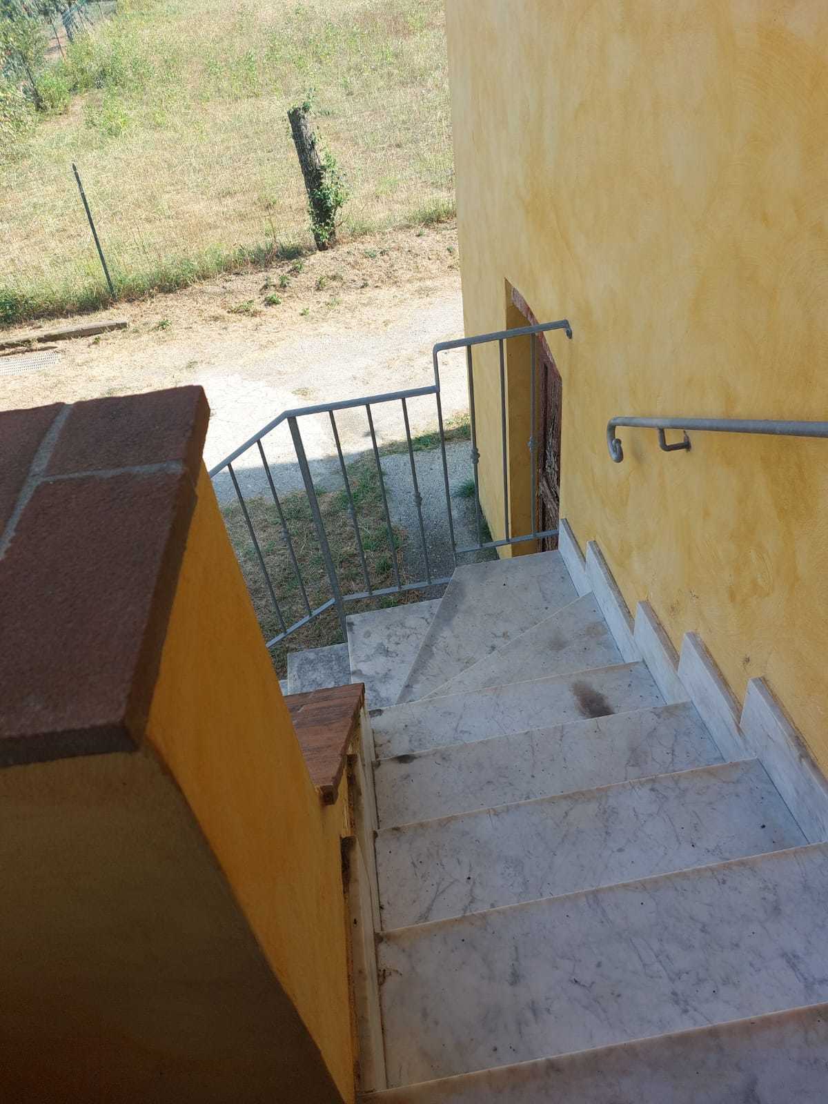 Immagine 17 di Terratetto in vendita  in Via Paradiso 3 a Castelnuovo Magra