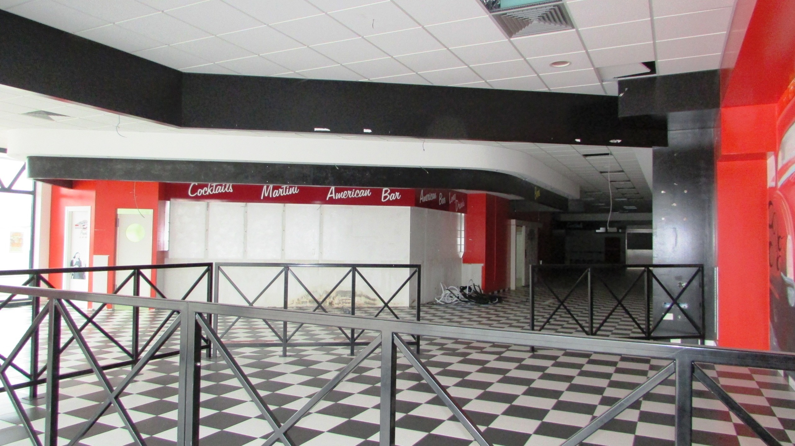 Immagine 33 di Locale commerciale in vendita  in VIA EINAUDI a Civitanova Marche