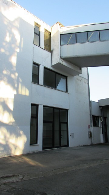 Immagine 18 di Capannone industriale in affitto  in Via Leonardo Da Vinci a San Benedetto Del Tronto