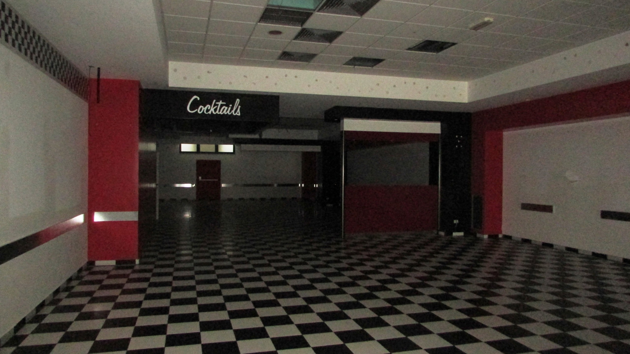 Immagine 40 di Locale commerciale in vendita  in VIA EINAUDI a Civitanova Marche