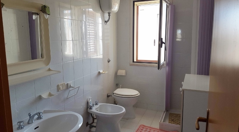 Immagine 13 di Villetta a schiera in vendita  a Carovigno