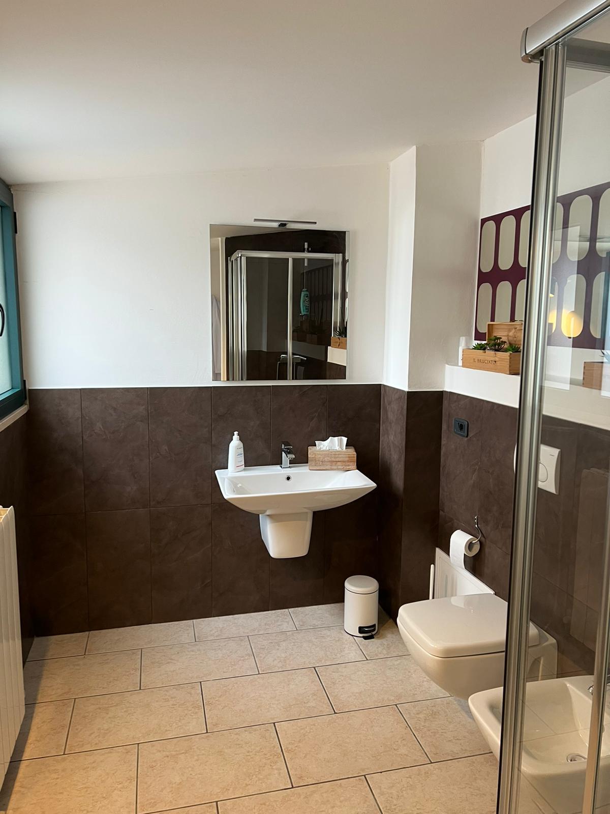 Immagine 9 di Ufficio in vendita  a San Benedetto Del Tronto