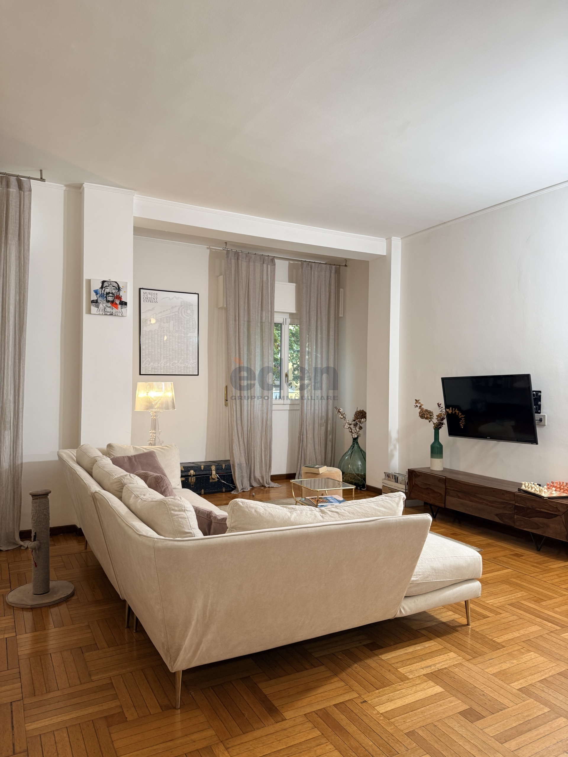 Immagine 2 di Trilocale in vendita  in viale vittorio veneto 102 a Modena