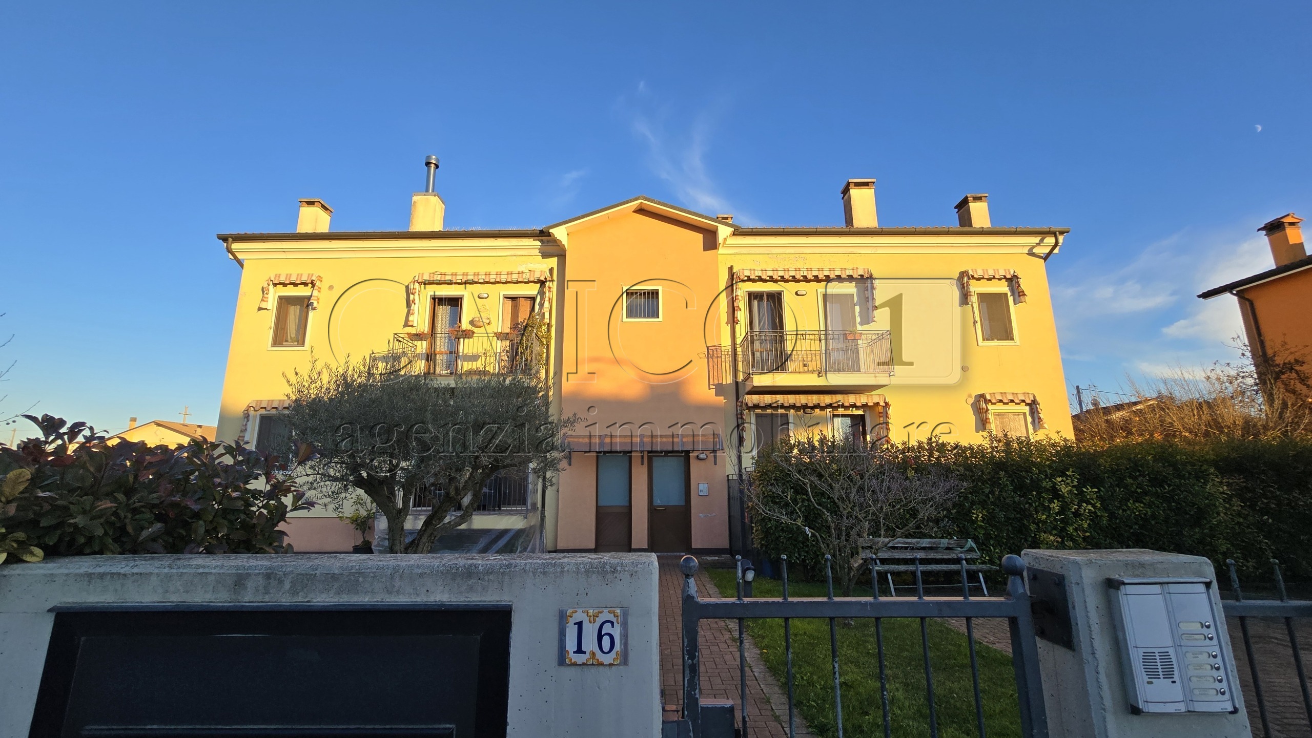 Immagine 34 di Appartamento in vendita  in via Sanvido 16 a Castegnero