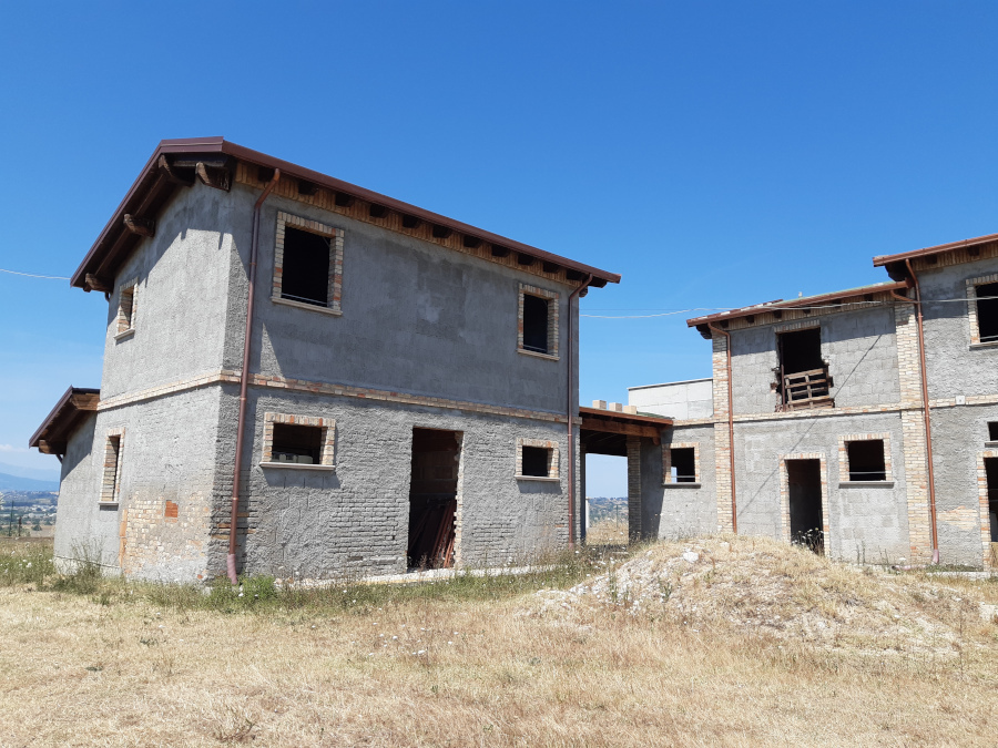 Immagine 7 di Casa indipendente in vendita  a Tortoreto