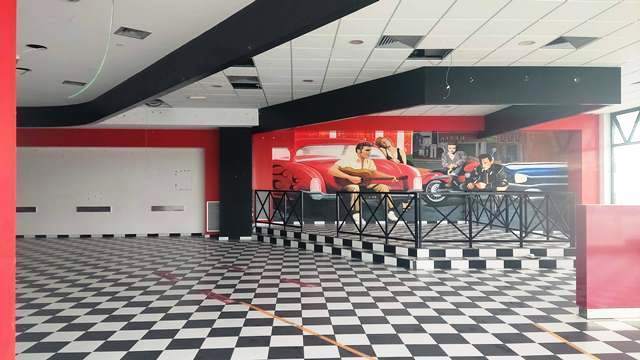 Immagine 3 di Locale commerciale in vendita  in VIA EINAUDI a Civitanova Marche