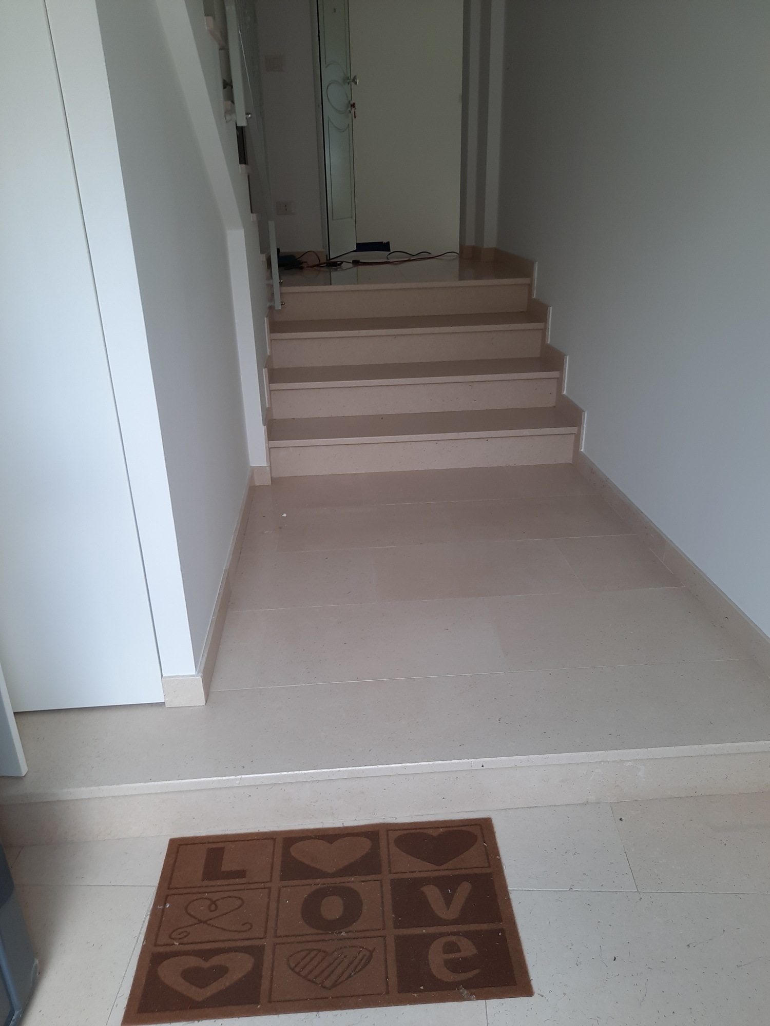 Immagine 11 di Bilocale in vendita  a Cupra Marittima