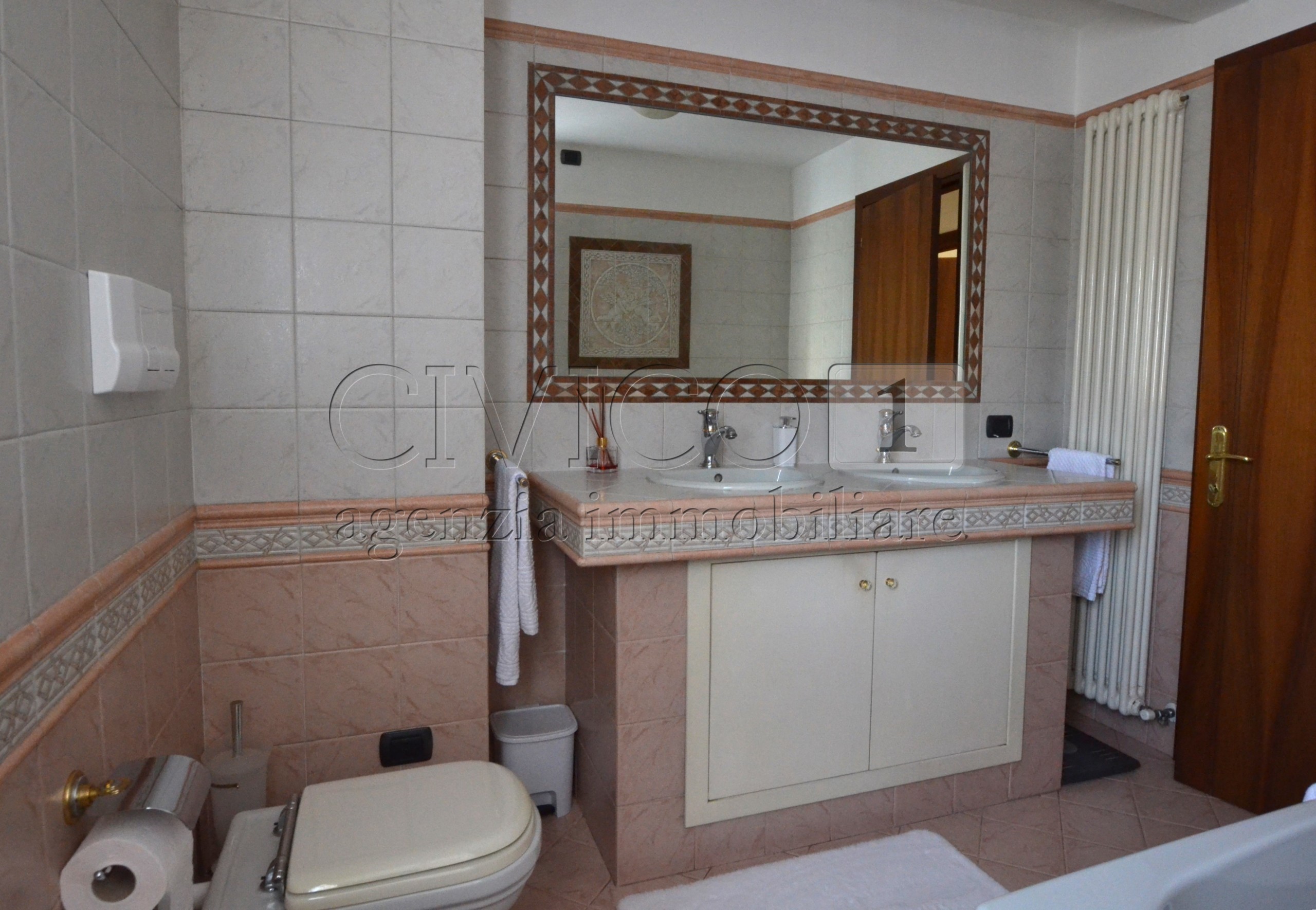 Immagine 7 di Casa bifamiliare in vendita  in Via Fiume a Piazzola Sul Brenta