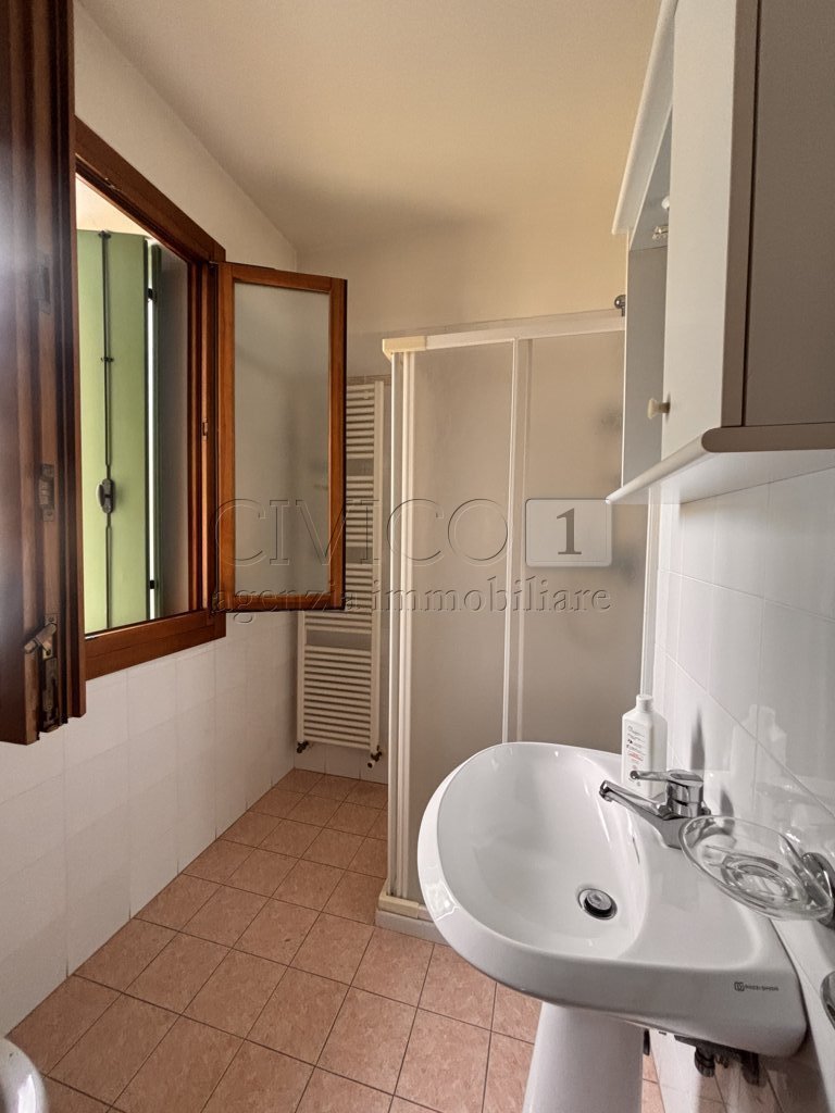 Immagine 3 di Appartamento in vendita  in Via Europa a Barbarano Mossano