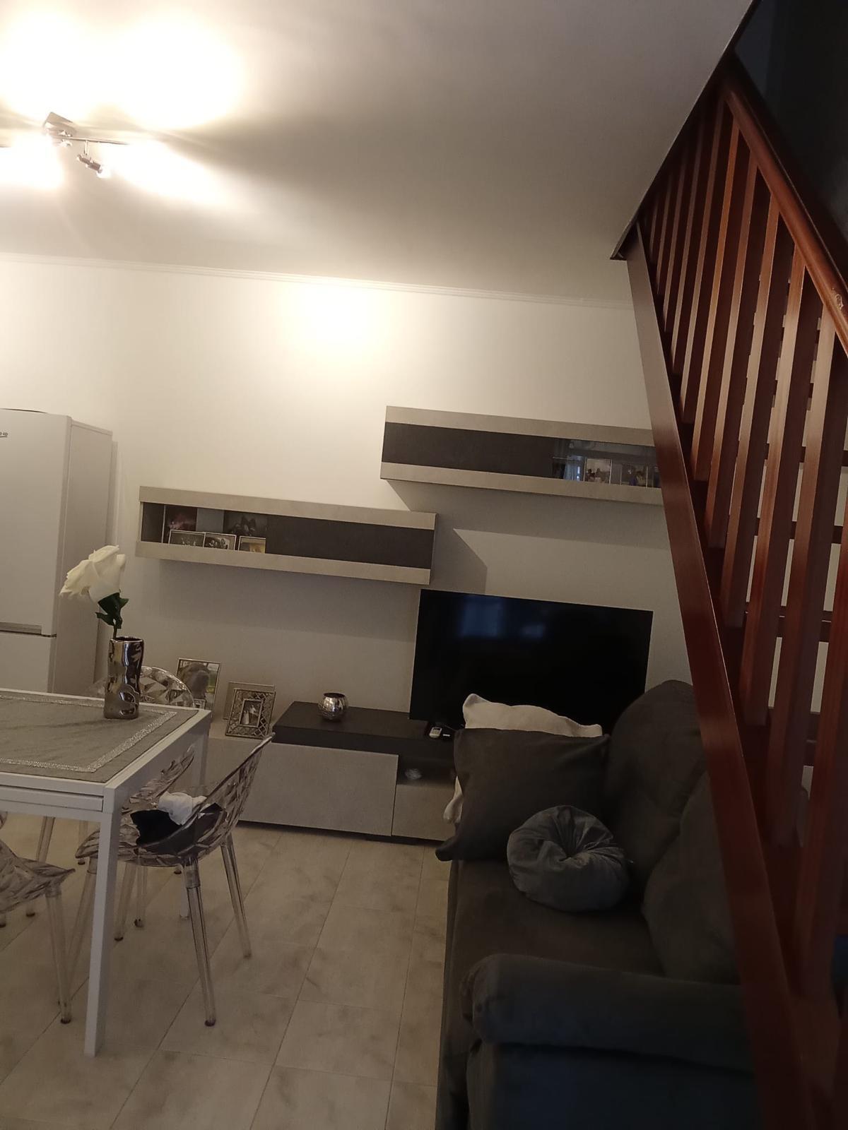 Immagine 5 di Casa semindipendente in vendita  in Via Fratelli Cervi 4 a Ortonovo