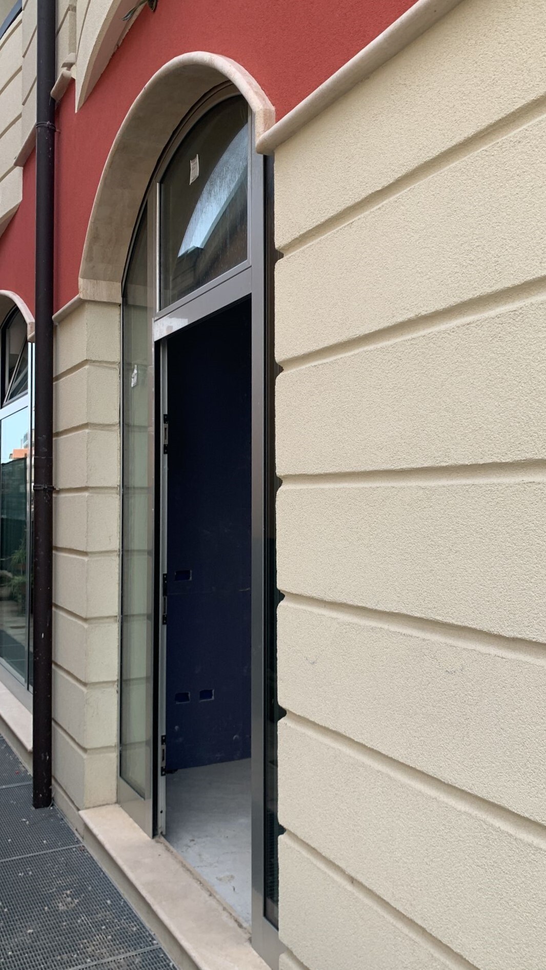 Immagine 2 di Laboratorio in vendita  a San Benedetto Del Tronto