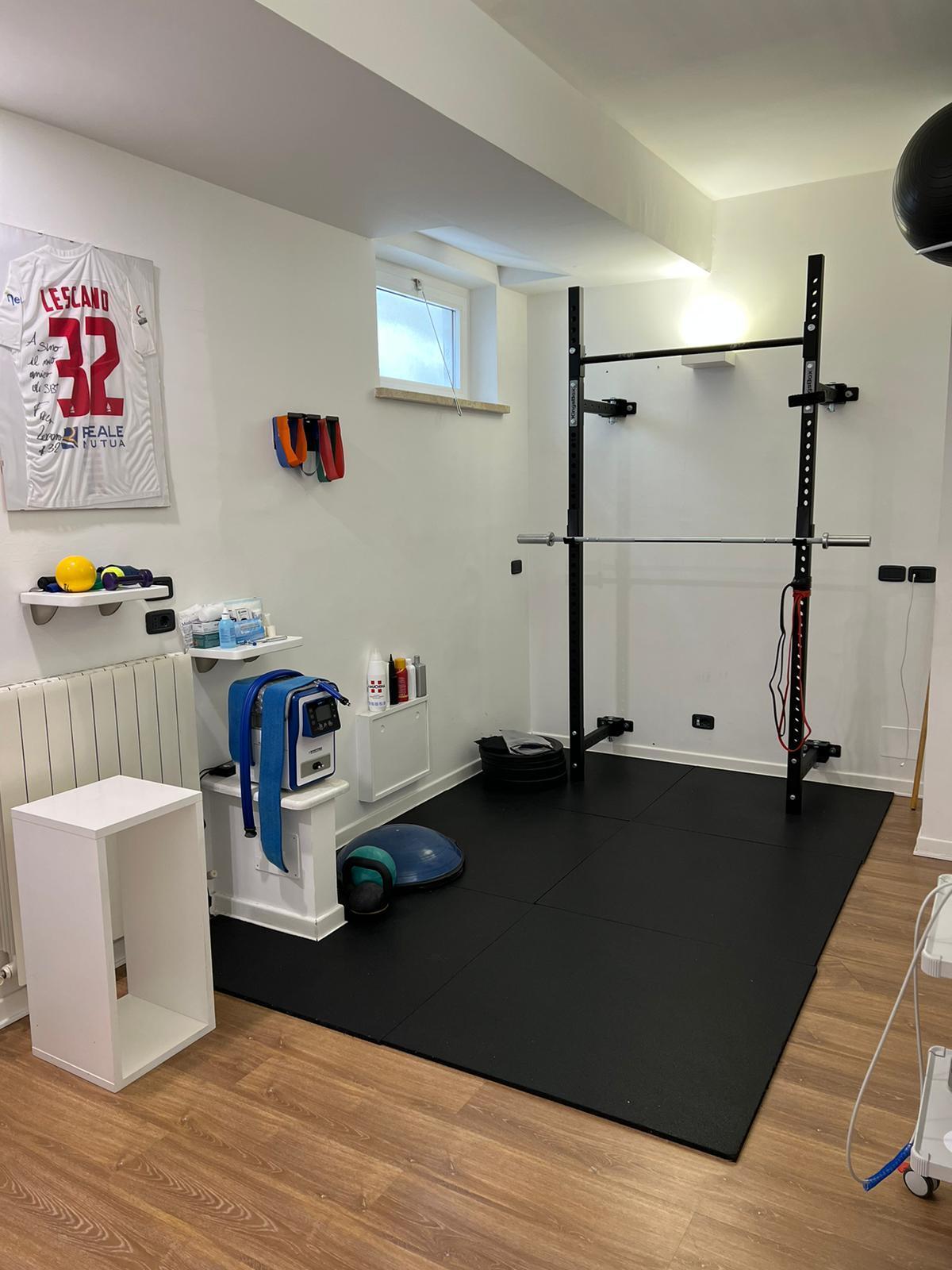 Immagine 8 di Ufficio in vendita  a San Benedetto Del Tronto