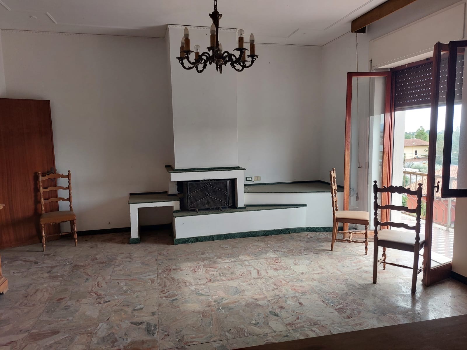 Immagine 7 di Casa semindipendente in vendita  in Via Olmarello 44 a Castelnuovo Magra