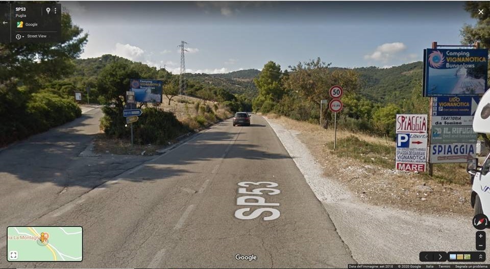 Immagine 17 di Terreno agricolo in vendita  a Mattinata