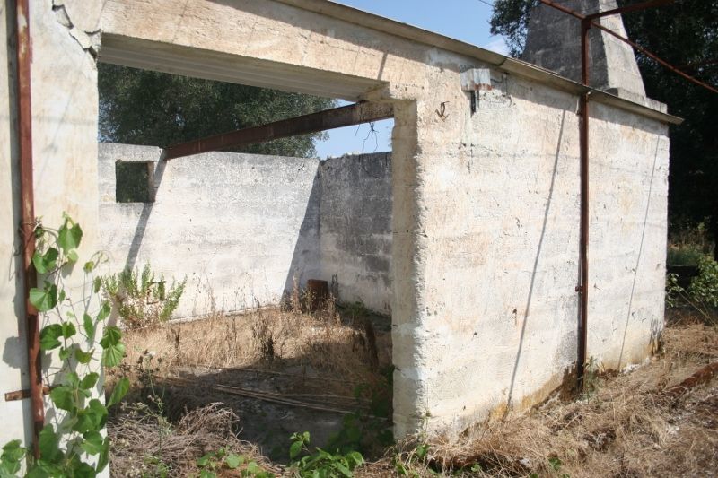 Immagine 38 di Terreno agricolo in vendita  in contrada mandrò a Cutrofiano