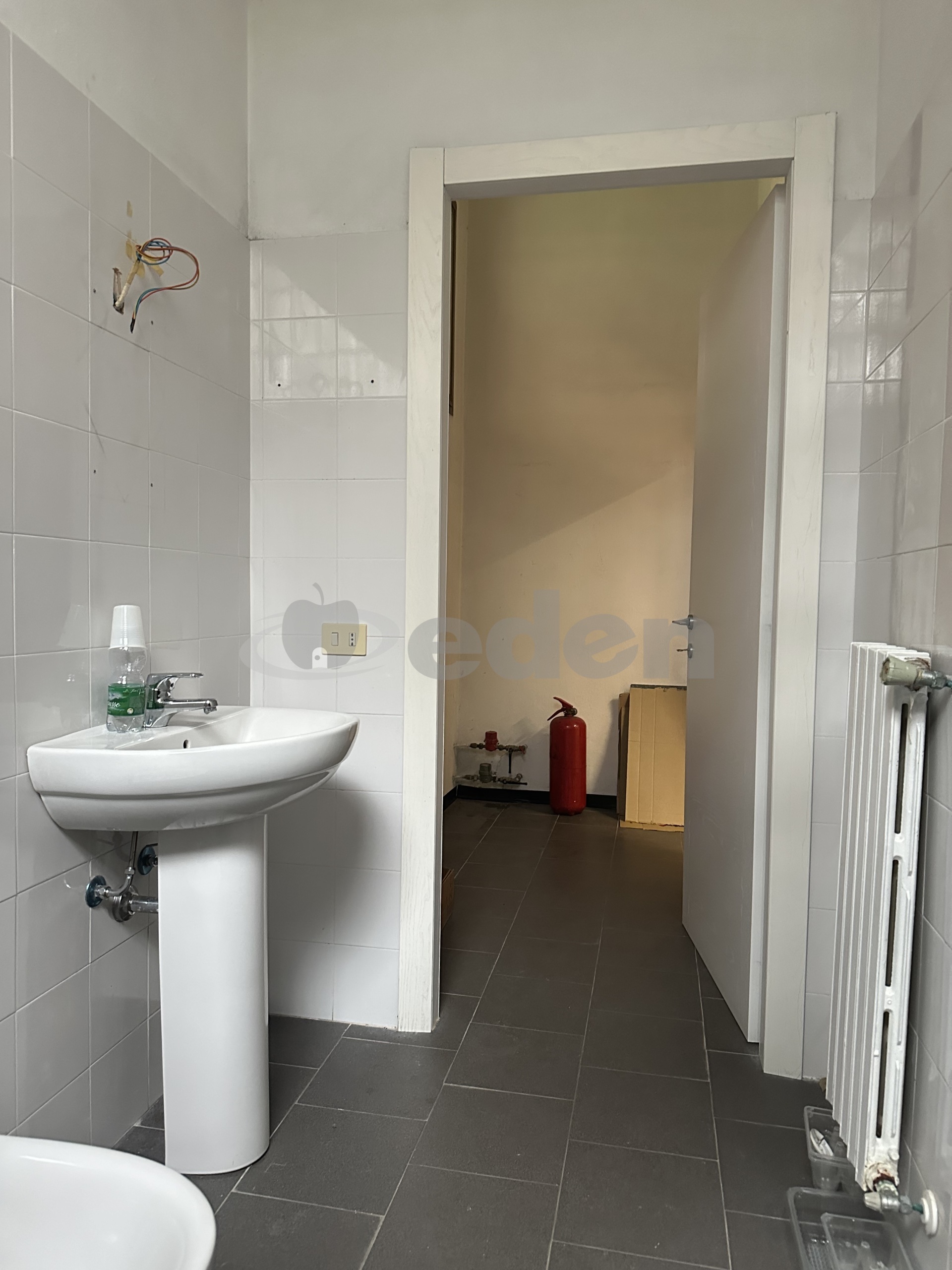 Immagine 4 di Ufficio in affitto  in PIAZZA GUIDO ROSSA 9 a Modena