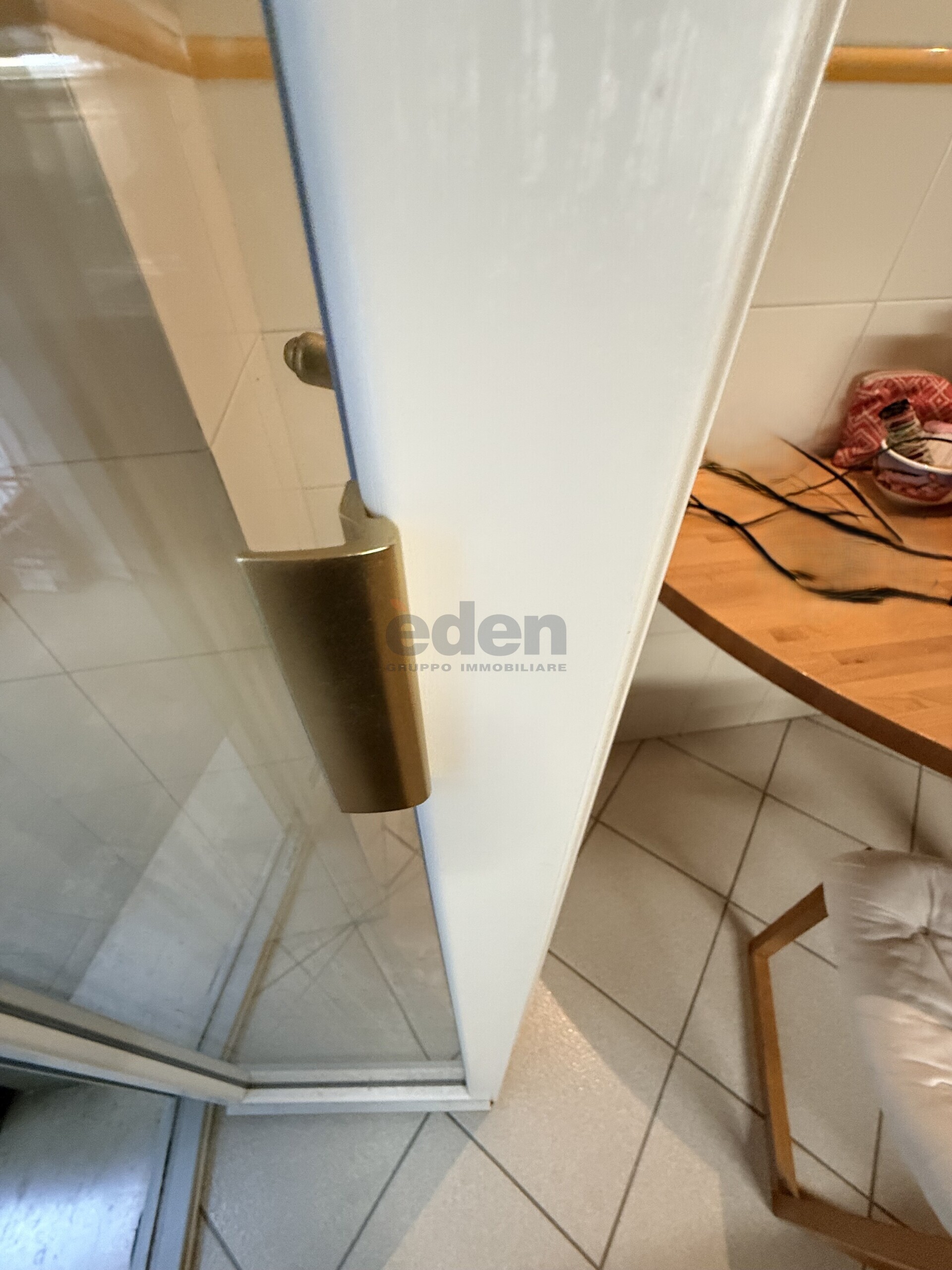 Immagine 36 di Trilocale in vendita  in viale vittorio veneto 102 a Modena