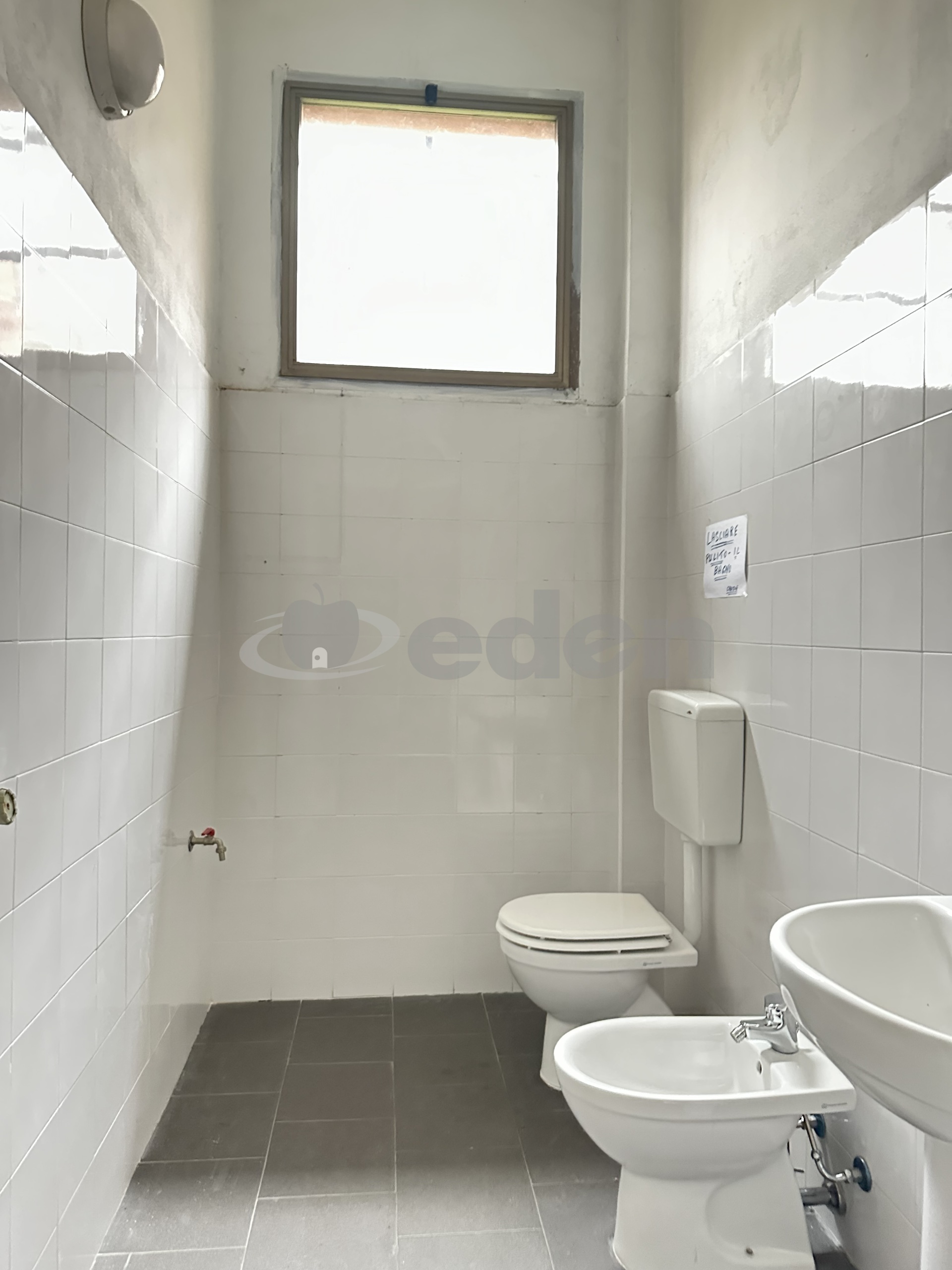 Immagine 6 di Ufficio in affitto  in PIAZZA GUIDO ROSSA 9 a Modena