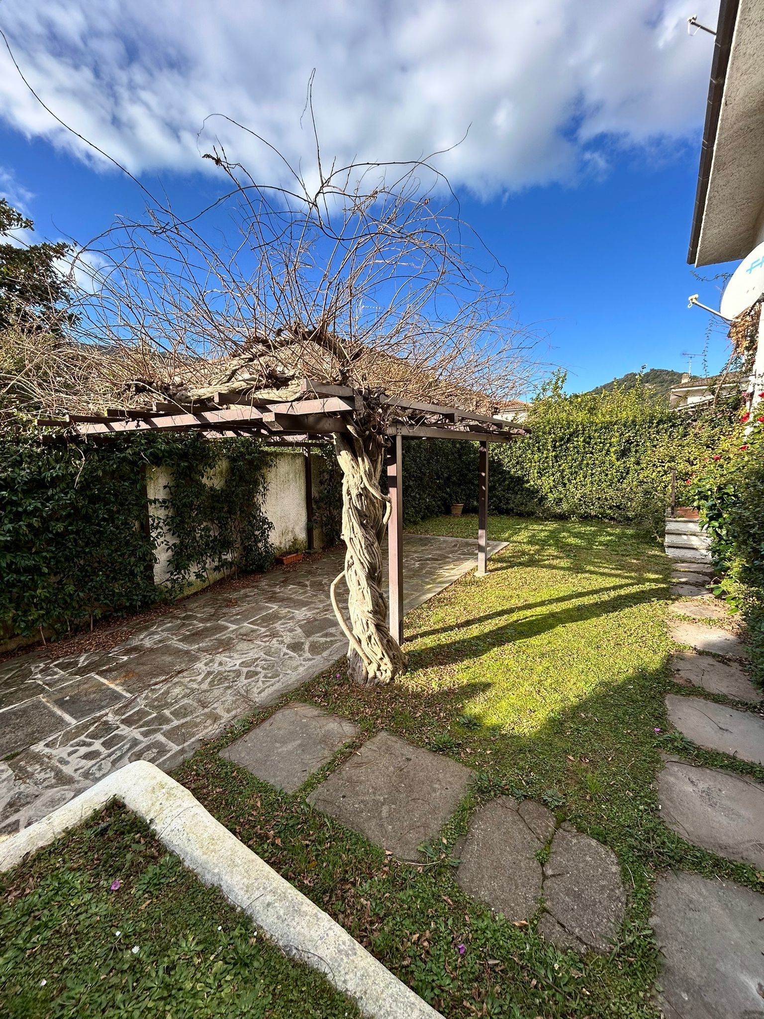 Immagine 23 di Casa bifamiliare in vendita  in Viale Alcide de Gasperi 130 a San Felice Circeo