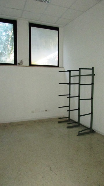 Immagine 22 di Capannone industriale in affitto  in Via Leonardo Da Vinci a San Benedetto Del Tronto