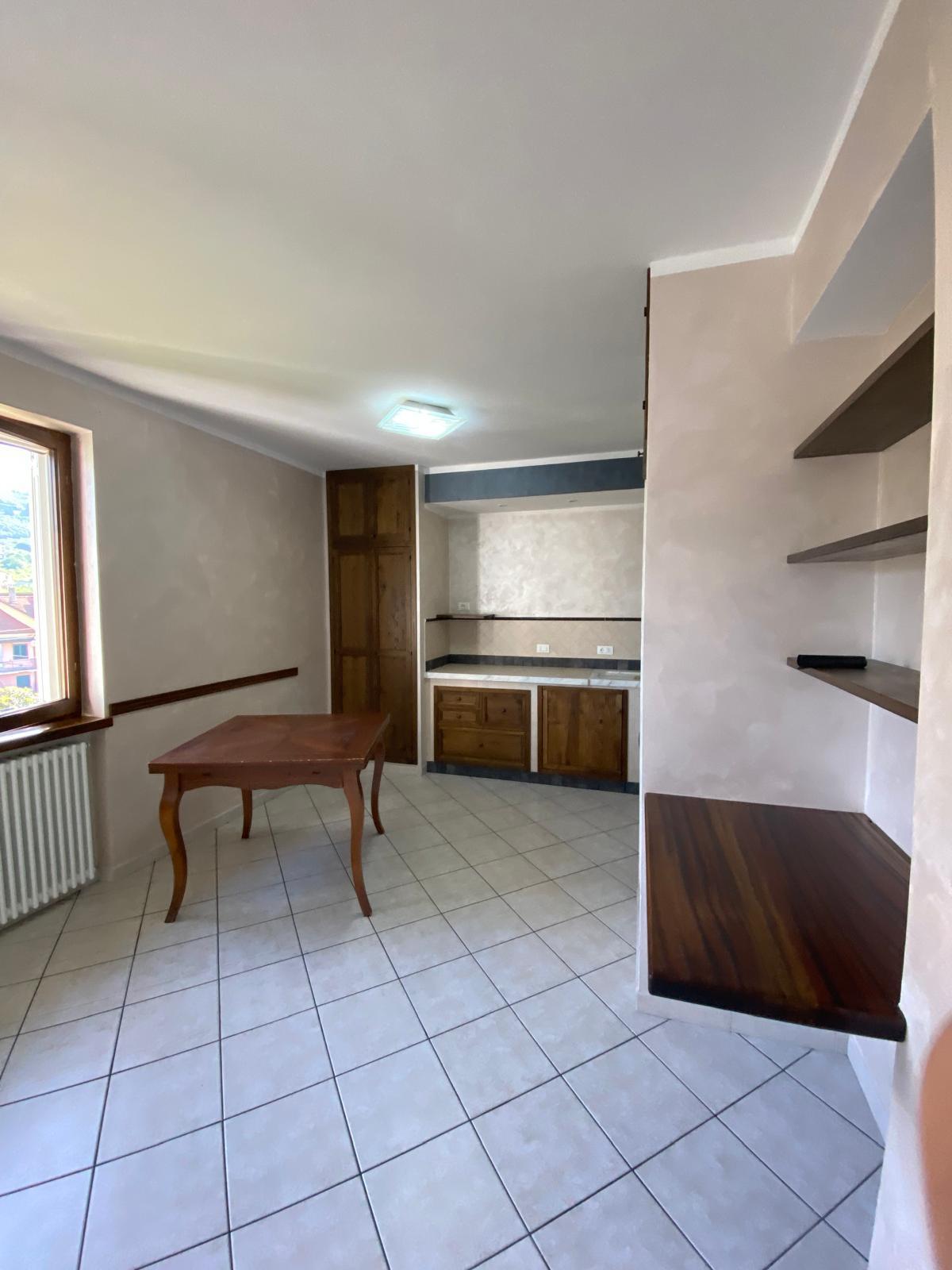 Immagine 7 di Appartamento in vendita  in Via Paradiso a Castelnuovo Magra