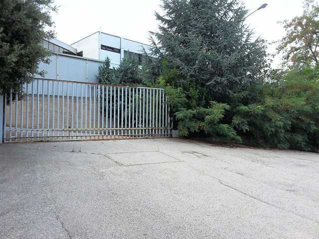 Immagine 16 di Capannone industriale in affitto  in Via Leonardo Da Vinci a San Benedetto Del Tronto