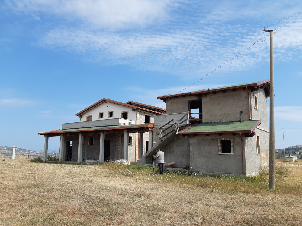 Immagine 10 di Casa indipendente in vendita  a Tortoreto