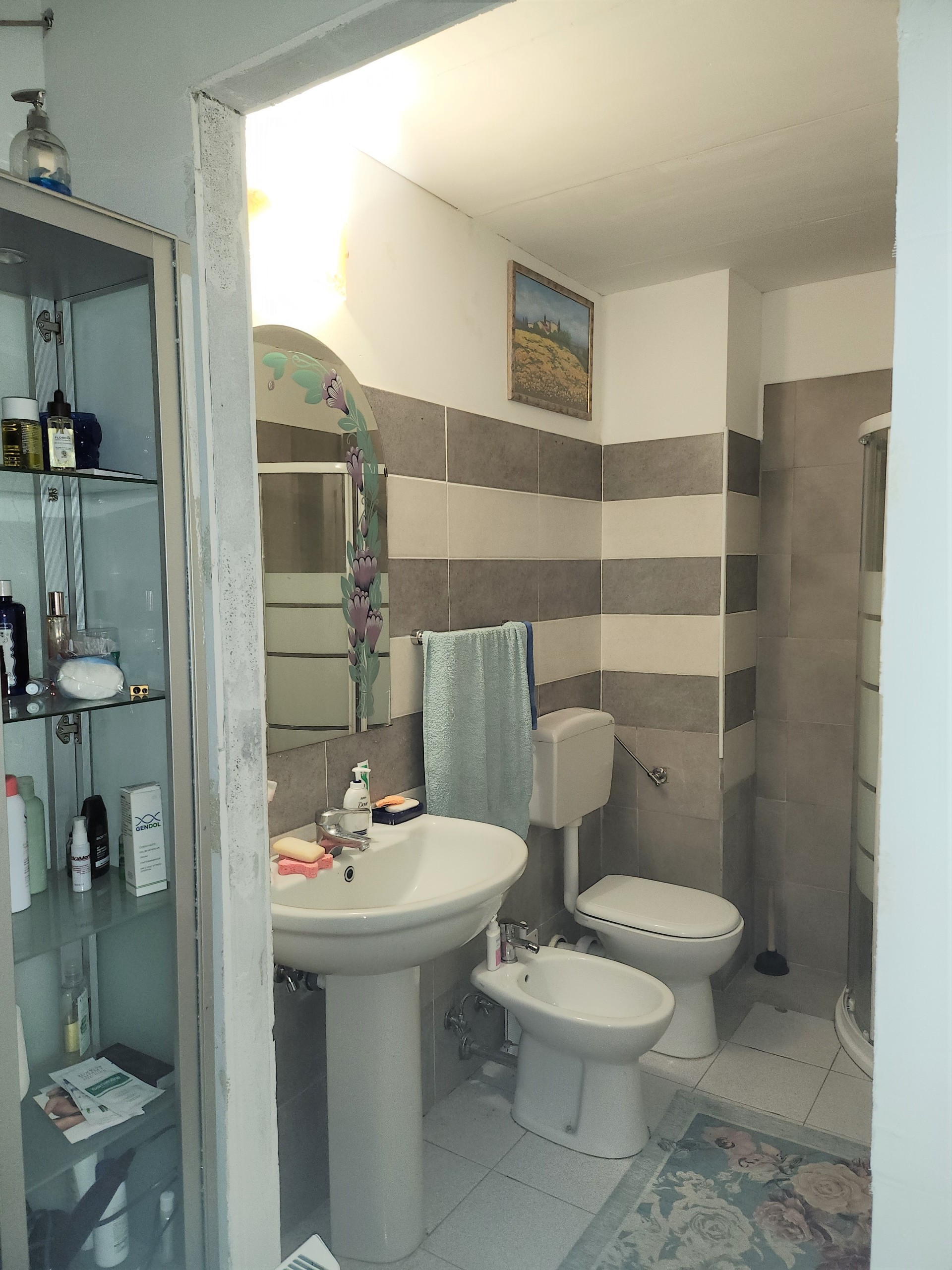 Immagine 12 di Locale commerciale in vendita  a San Benedetto Del Tronto