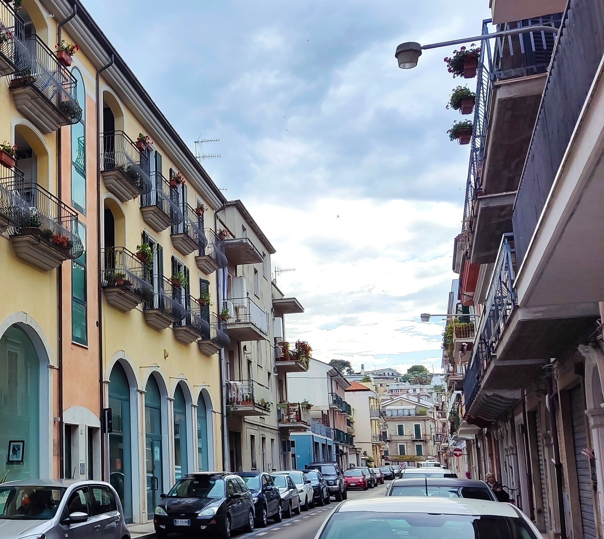 Immagine 2 di Locale commerciale in vendita  in viA CARDUCCI 101 a San Benedetto Del Tronto