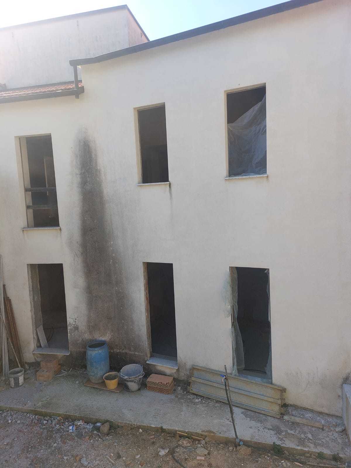 Immagine 8 di Casa semindipendente in vendita  in Via Belvedere 13 a Sarzana