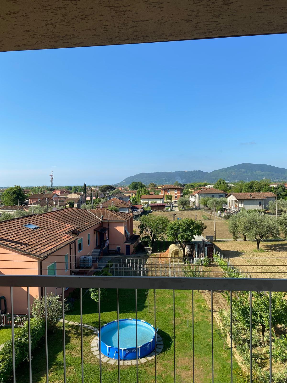 Immagine 15 di Appartamento in vendita  in Via Paradiso a Castelnuovo Magra