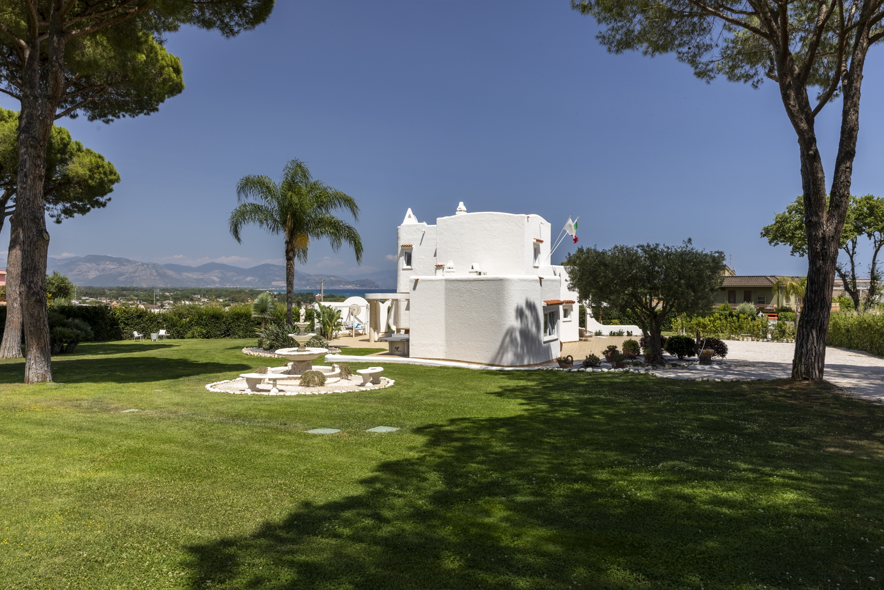 Immagine 8 di Villa in affitto  in Via XXIV Maggio 44 a San Felice Circeo