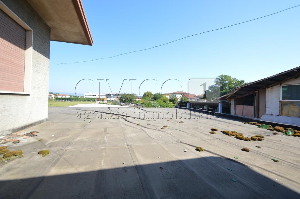 Immagine 5 di Ufficio in vendita  in Via Prolin 135 a Noventa Vicentina