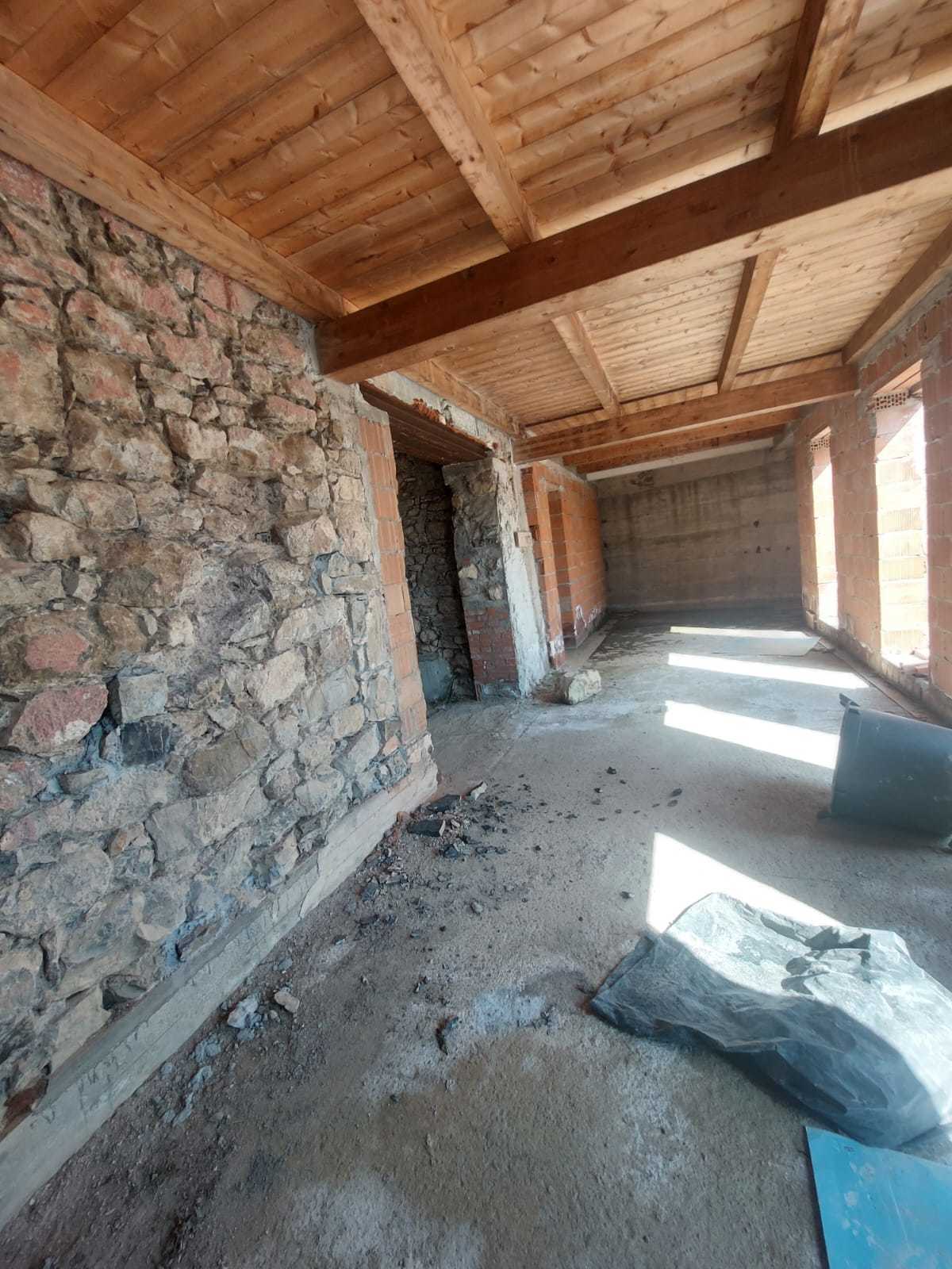 Immagine 18 di Casa semindipendente in vendita  in Via Belvedere 13 a Sarzana