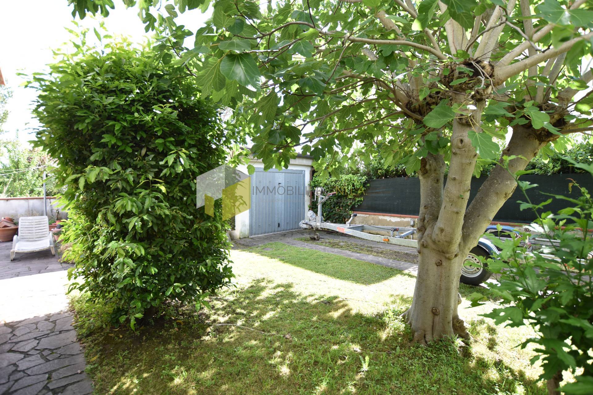 Immagine 6 di Casa indipendente in vendita  a Pisa