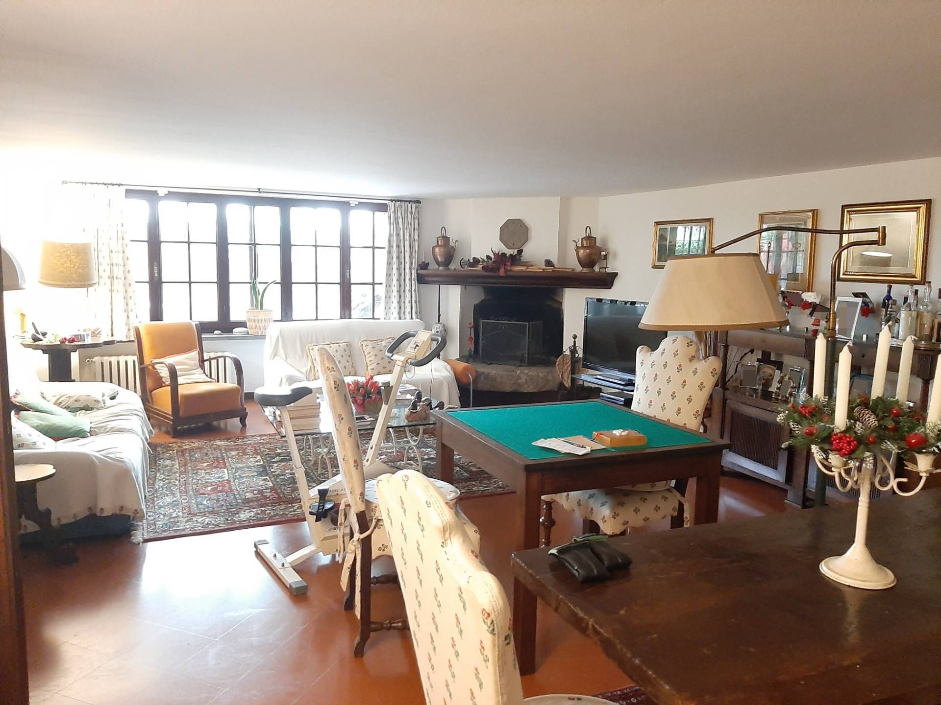 Immagine 11 di Villa in vendita  a Pisa