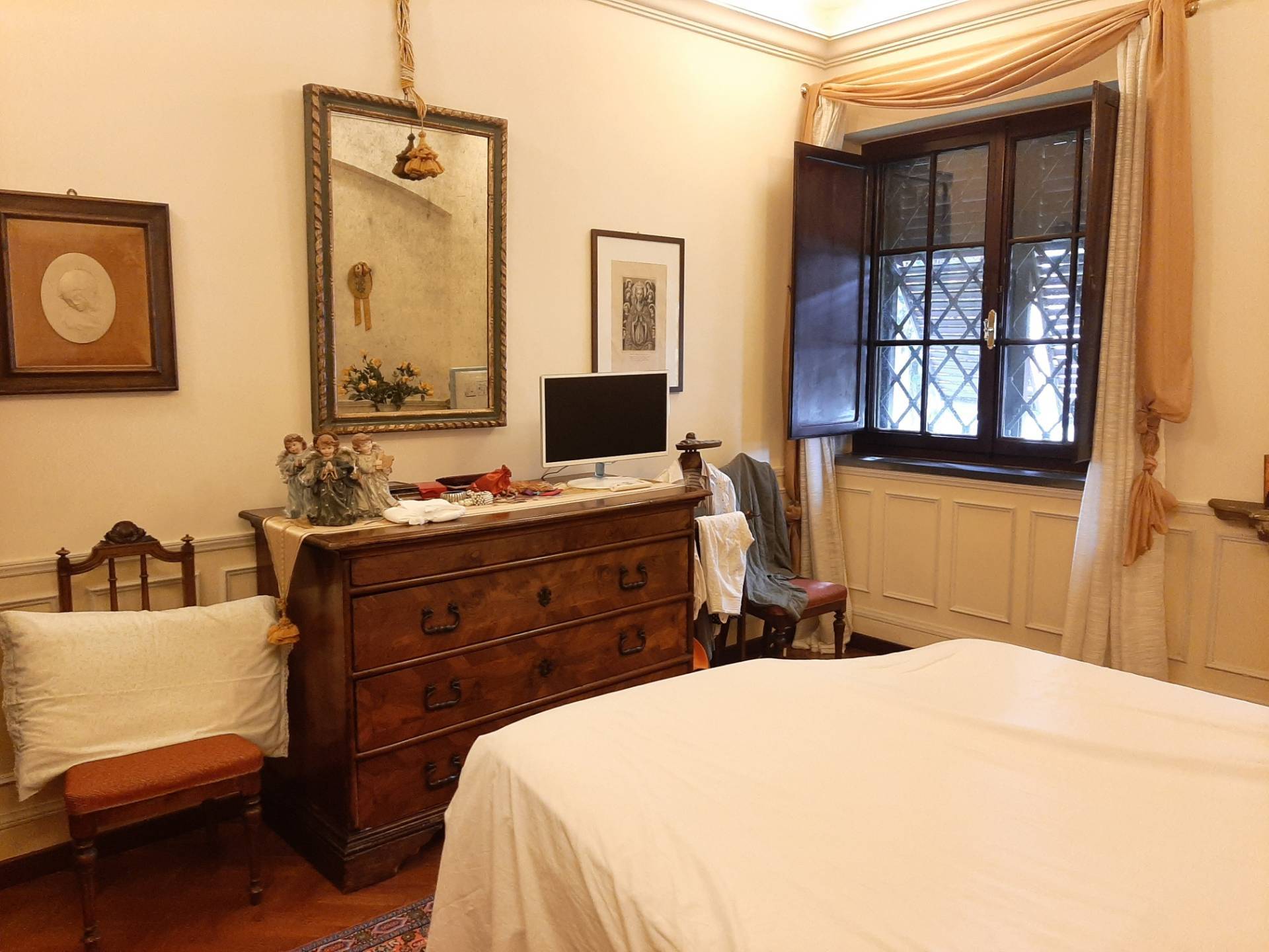 Immagine 15 di Villa in vendita  a Pisa